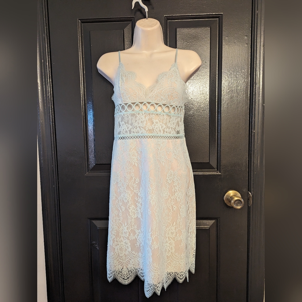 NWT VS Lace DressLight Ice Blue
